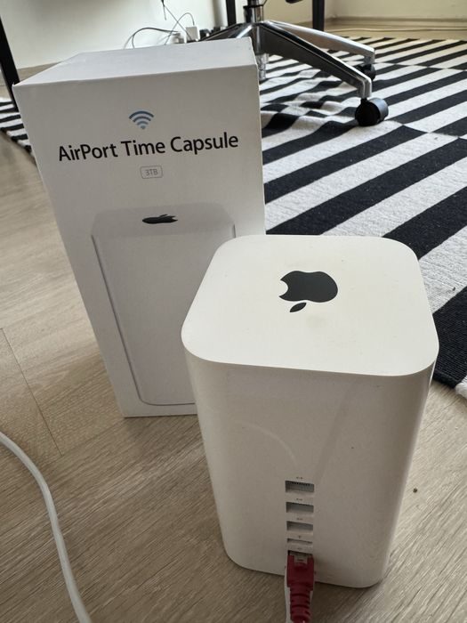 Продавам Apple Time Capsule 3TB
