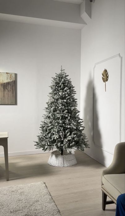 Елка Снежная, высокого качества