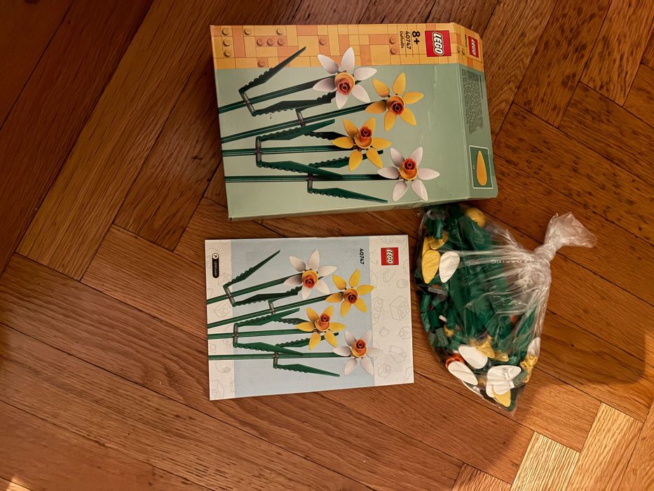 Lego flori neasamblat