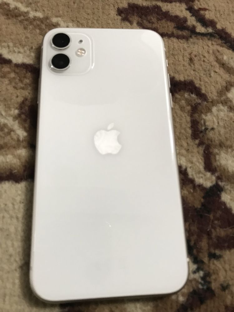 Продам Iphone 11