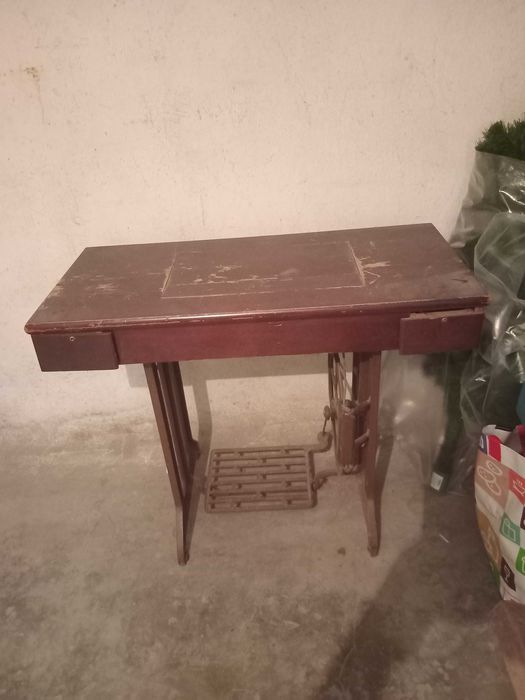 Masina de cusut veche