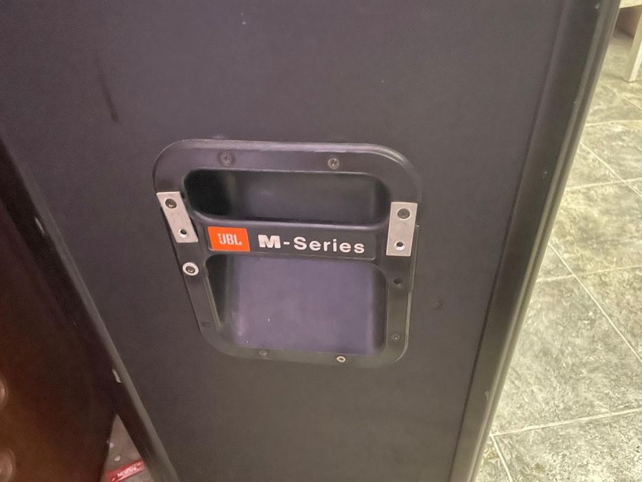 Vând sistem jbl Mixer și încă două boxe