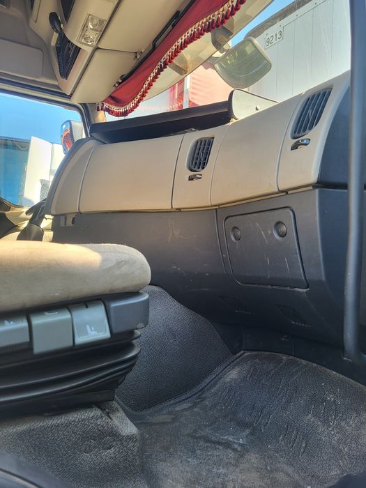 Vând  Renault Premium 450