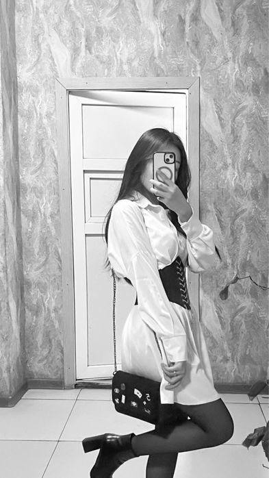 Продам белое платье-рубашку