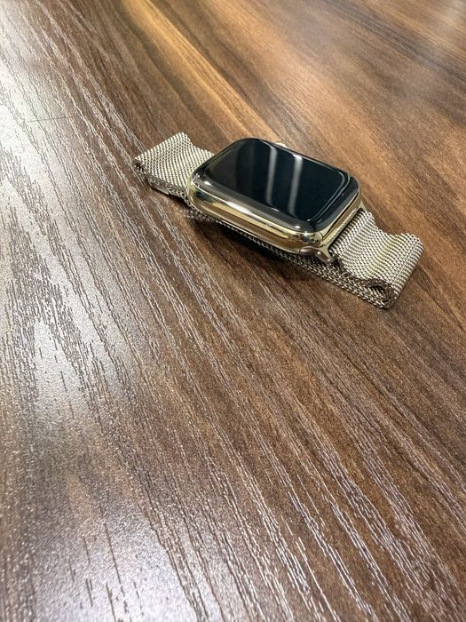 Iwatch 7 45mm milanese sapfir ekran