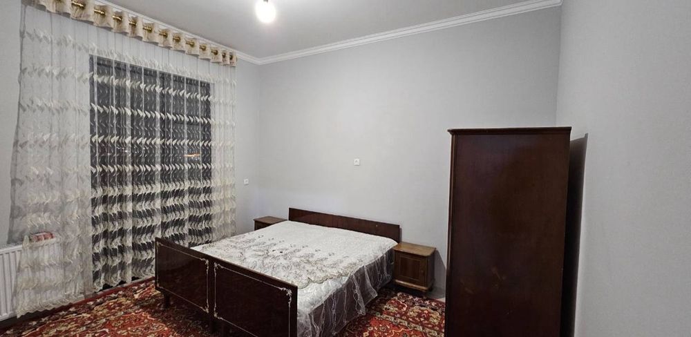 Чилонзор 16-кв метро ёнида квартира бор безмаклер