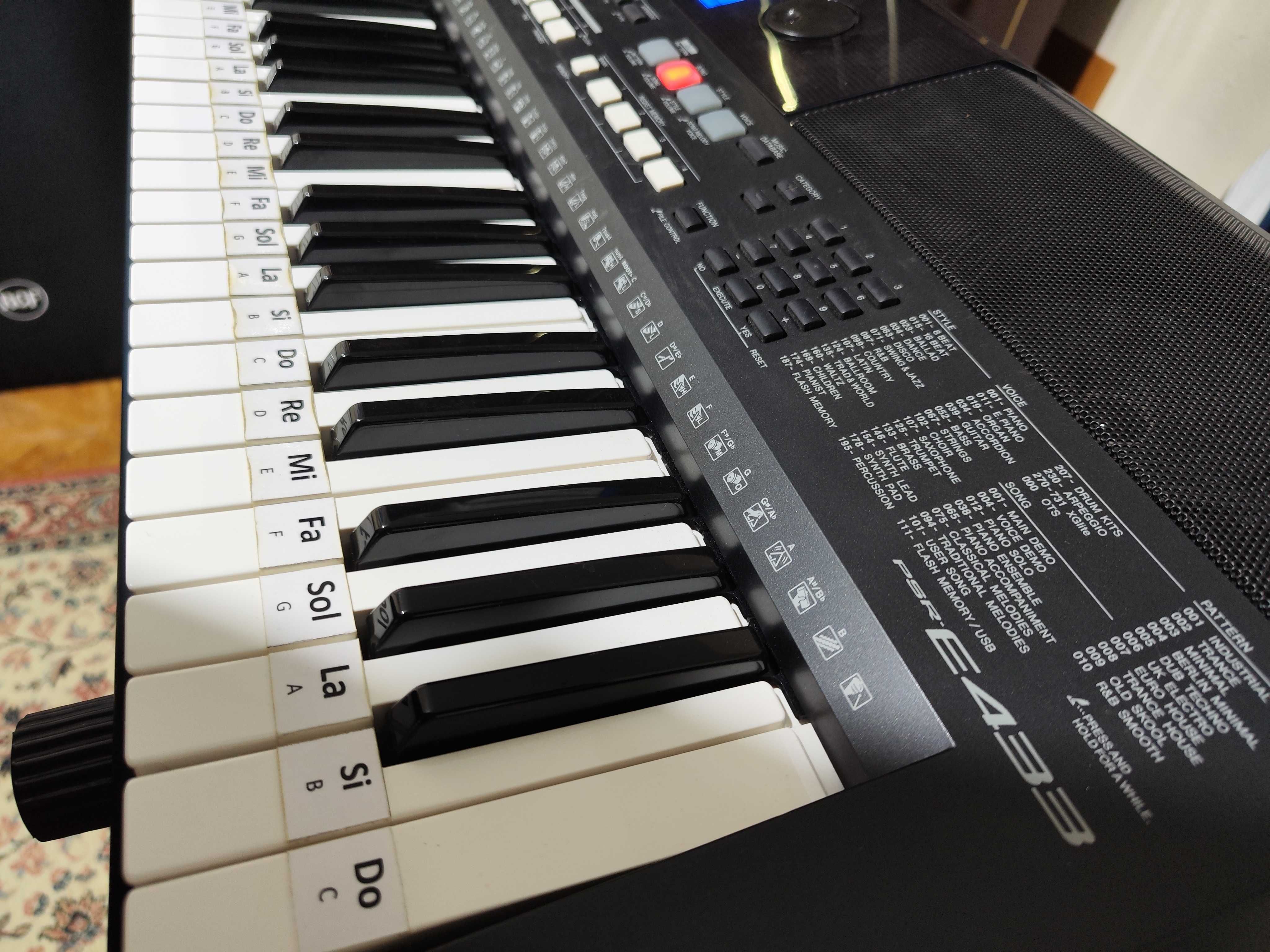 Orga Yamaha PSR E-433