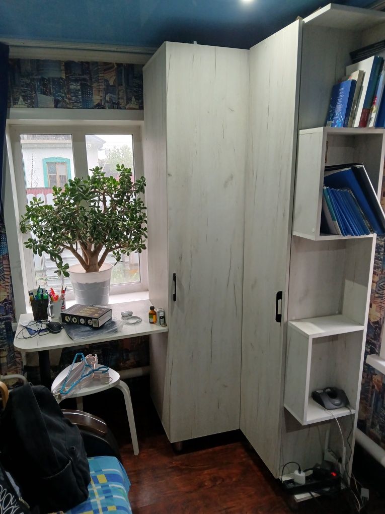 Шкаф в отличном состоянии
