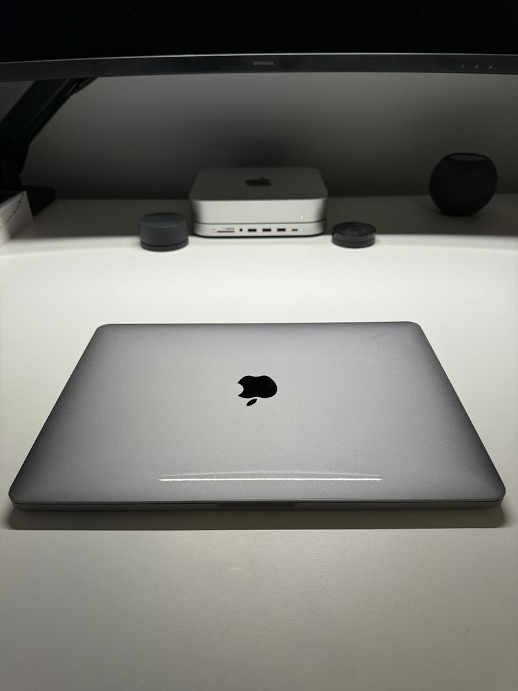 Macbook Pro 13inch M1 TouchBar 2021 8GB RAM 256GB, Space Gray, INT KB