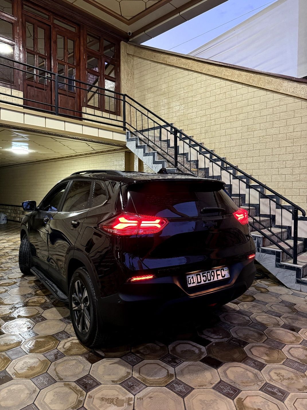 Tracker 2 Premier