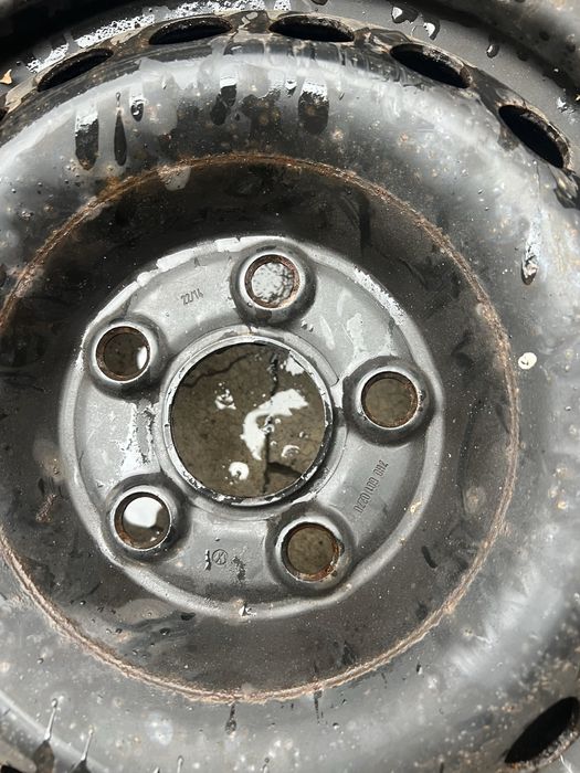Jante tabla/otel 16’ Vw T5 cu cauciucuri M+S 205/65/16C