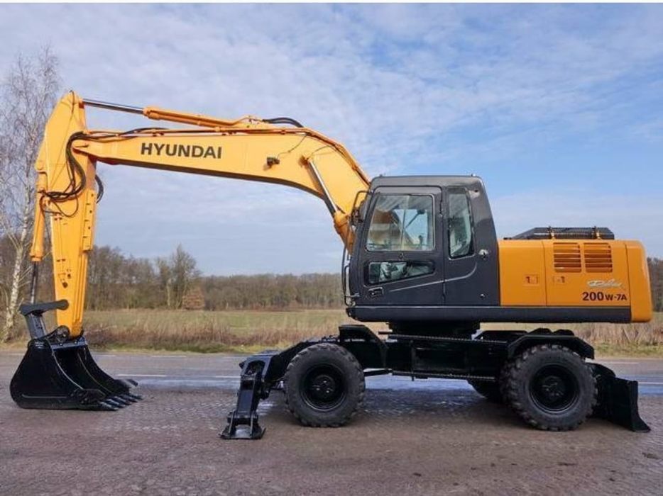 Услуги экскаватор-погрузчик-ямобур-гидромолот-закрутка свай-клык рыхли