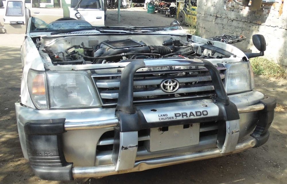 Оригинальные б\у автозапчасти.Toyota LC Prado