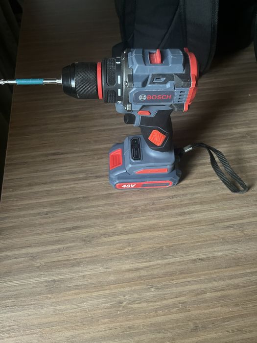 Шуруповерт Bosch