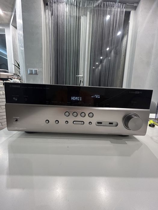 Yamaha RX-V681 Dolby atmos
