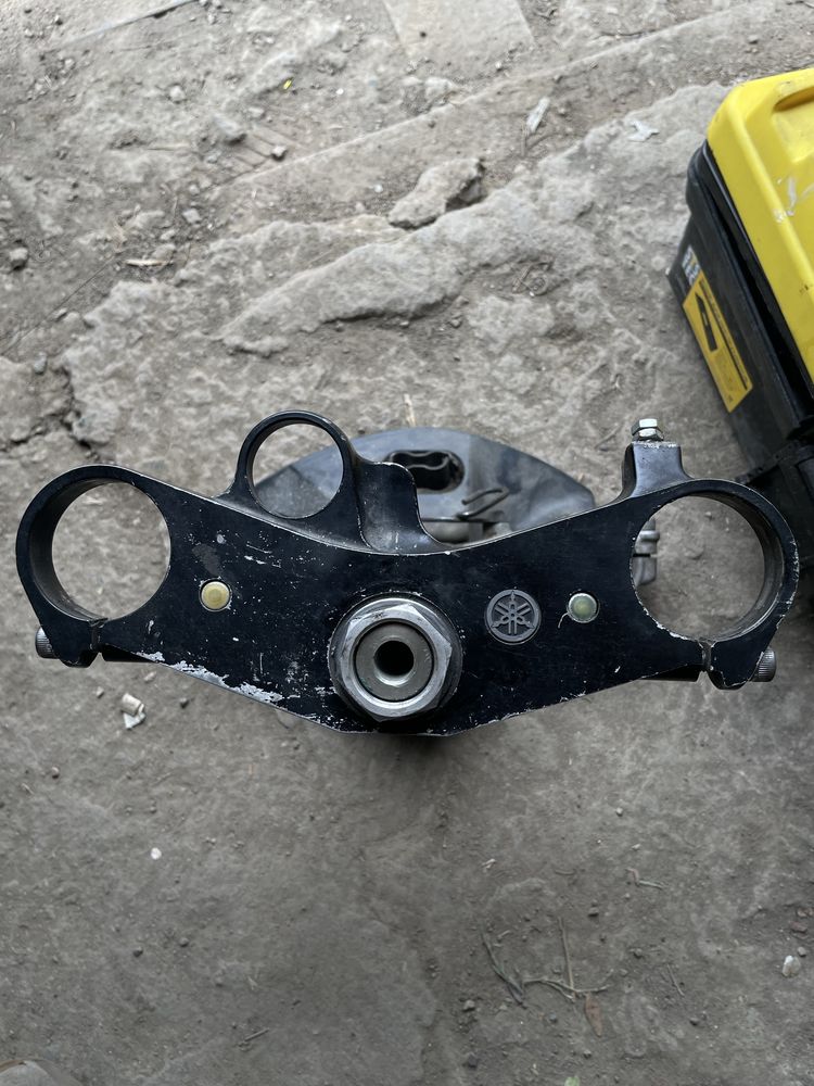 Yamaha R1 98-03 траверса в сборе