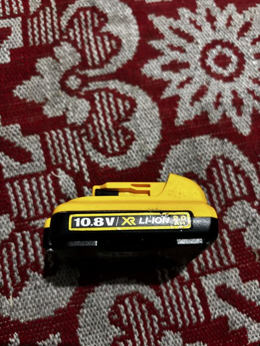 Батерия на девалт 10.8V 2ah
