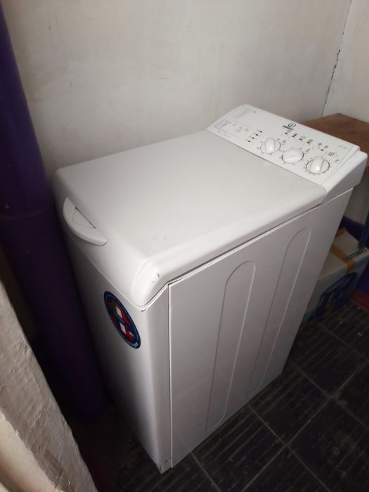 Стиральная машина Indesit WITL 1061