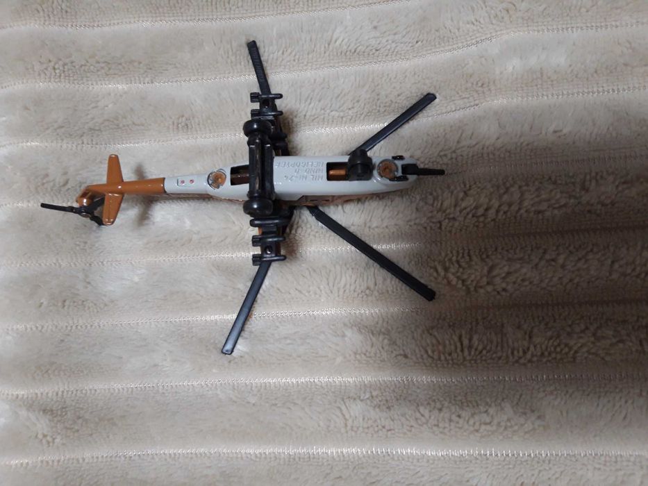 Matchbox MIL MI-24 HIND-D Helikopter , F - 18 Hornet, B 2 Stealth,