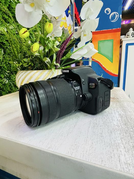 Canon 700d canon 550d xolati yaxshi