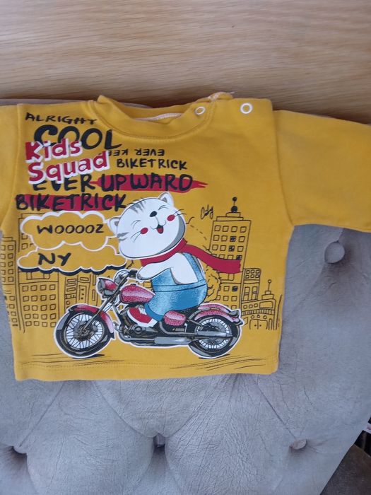 Детски и бебешки комплекти и блузки за момчета