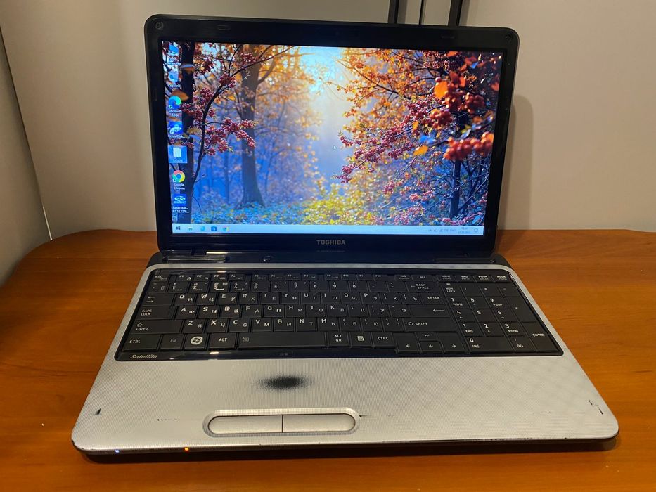 Шустрый Toshiba intel core i7/SSD