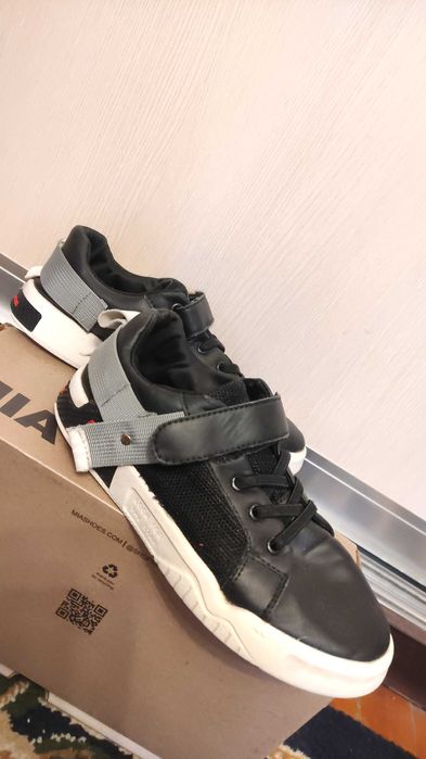 Подростковая обувь на мальчика 36, 37 размер