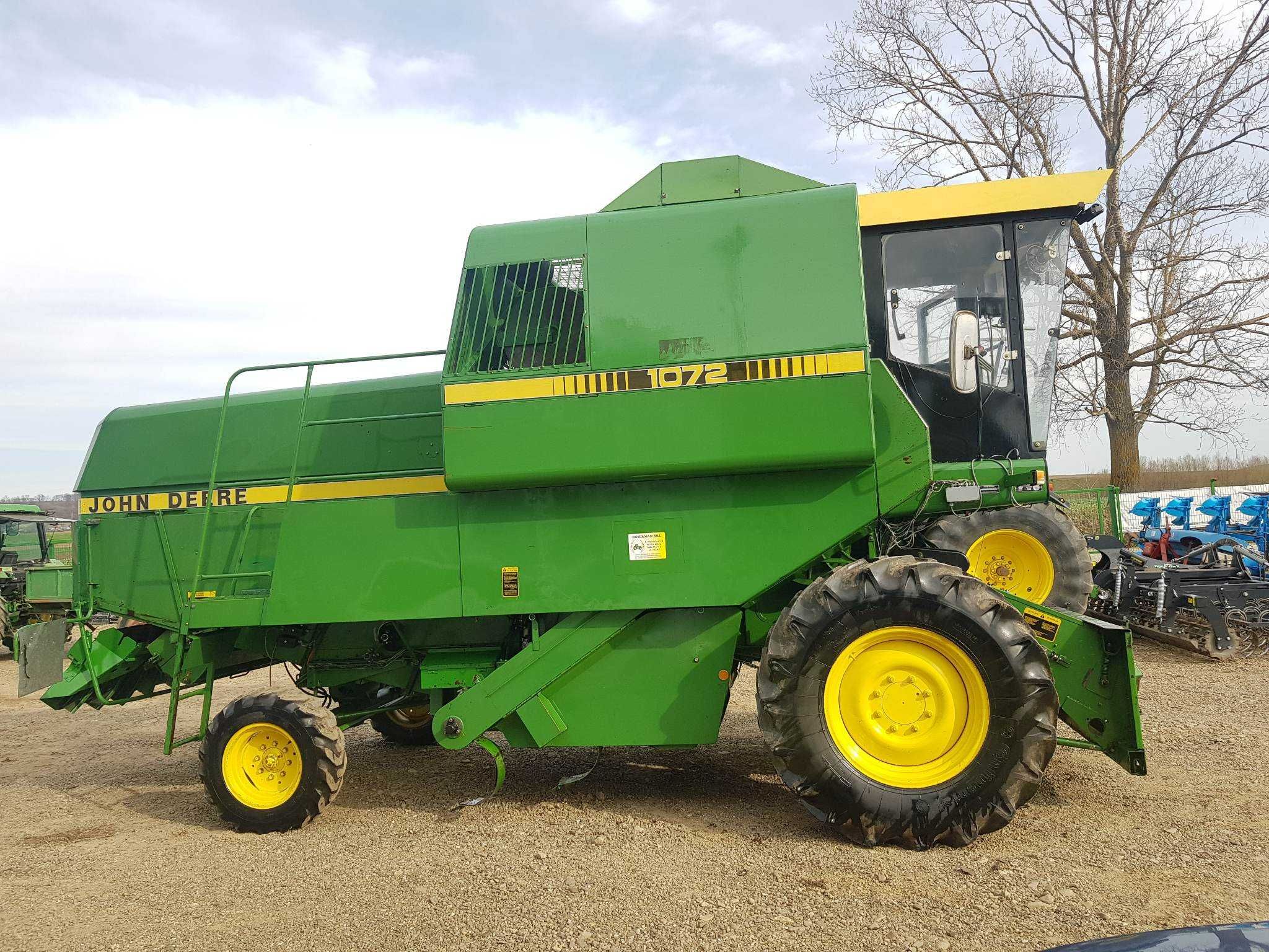 Combina John Deere 1072