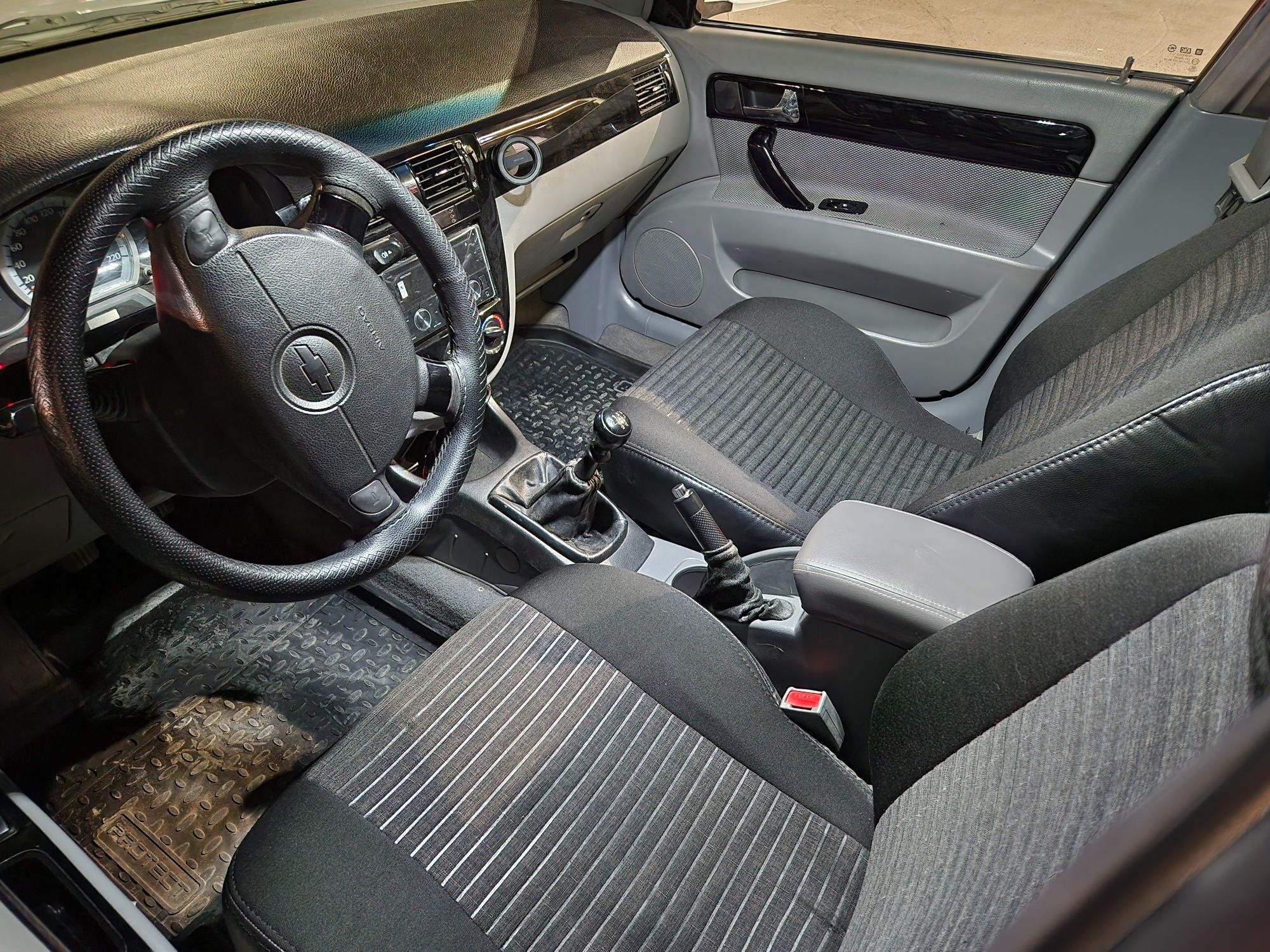 Lacetti 1.8 ласетти