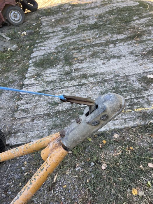 Гумена Каруца - метална конструкция