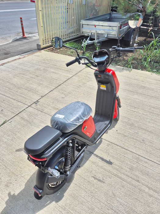 Scuter electric fara pemis Sunra Rainbow, autonomie 87 km