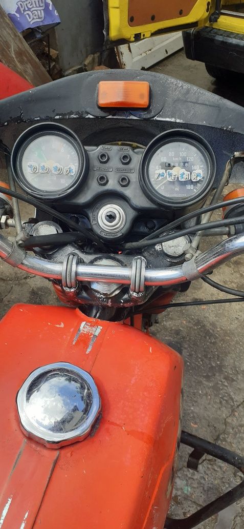 Продавам мотоциклет CZ 350