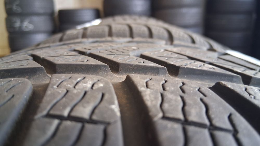 4-броя зимни гуми 255/45/R19 PIRELLI SOTTOZERO 3