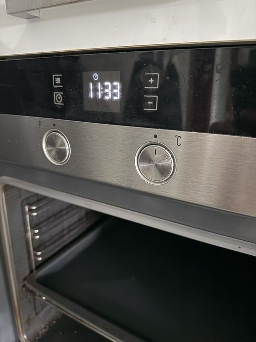 Cuptor incorporabil Grundig in stare perfecta de functionare