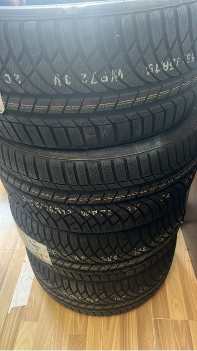 Set 4 anvelope iarna kumho wintercraft