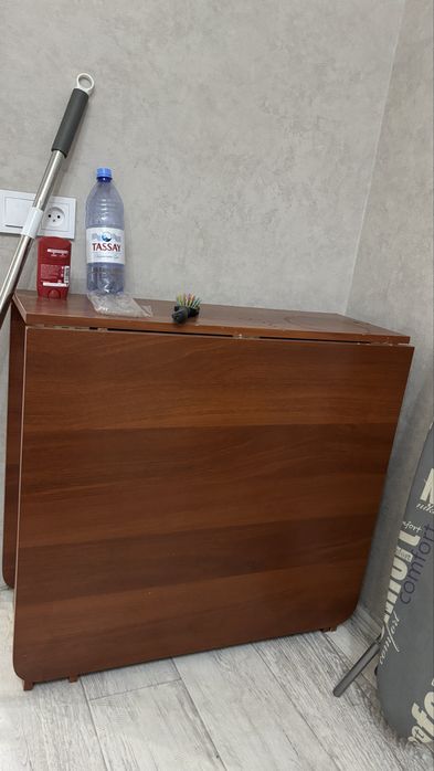 Продам стол в идеальном состоянии