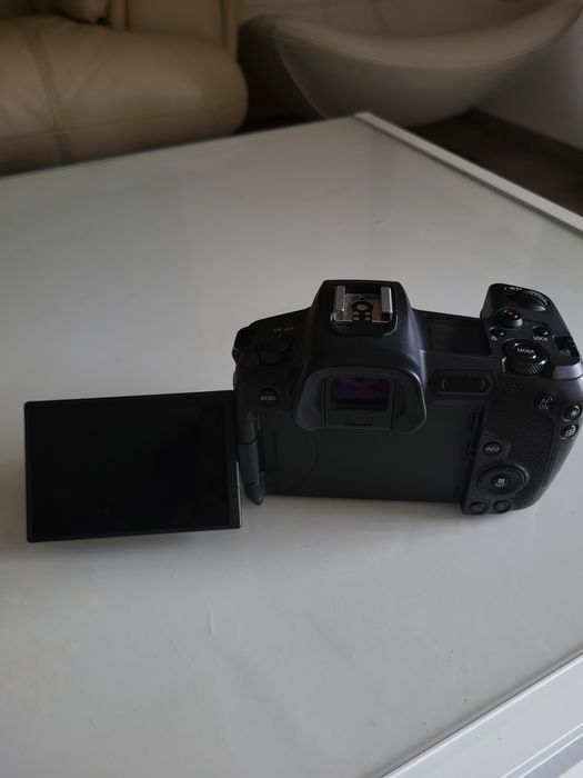 Canon eos r cu cage smallrig