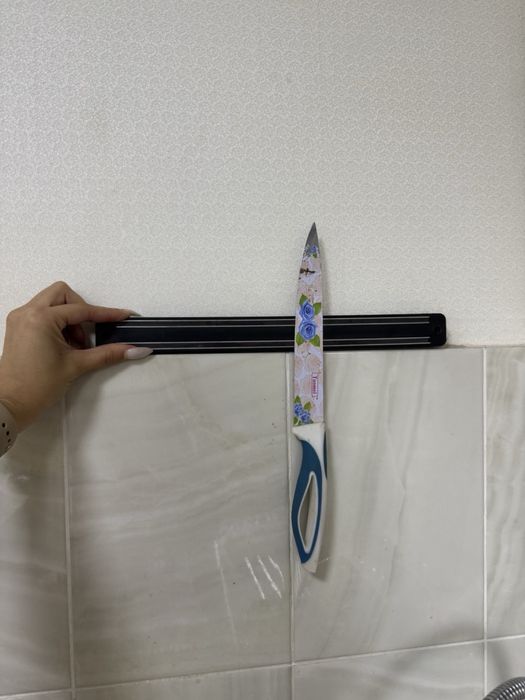 Магнит для ножей