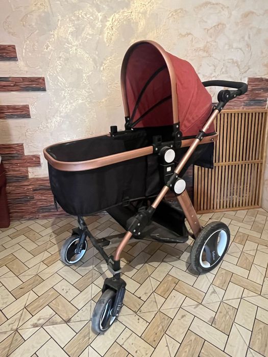 Детская коляска.