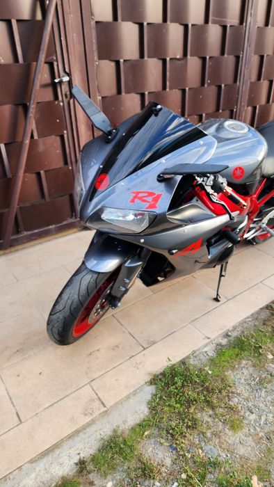 Yamaha R1 / rn09