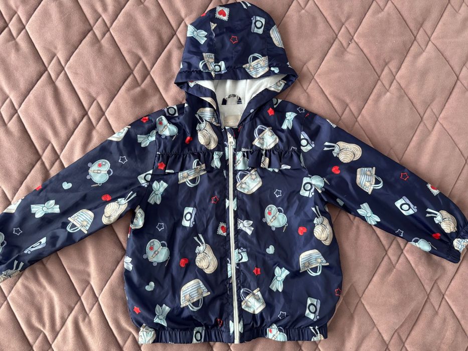 Geacă subtire Chicco 3 ani pentru fetiță. Mărimea 98-104 .