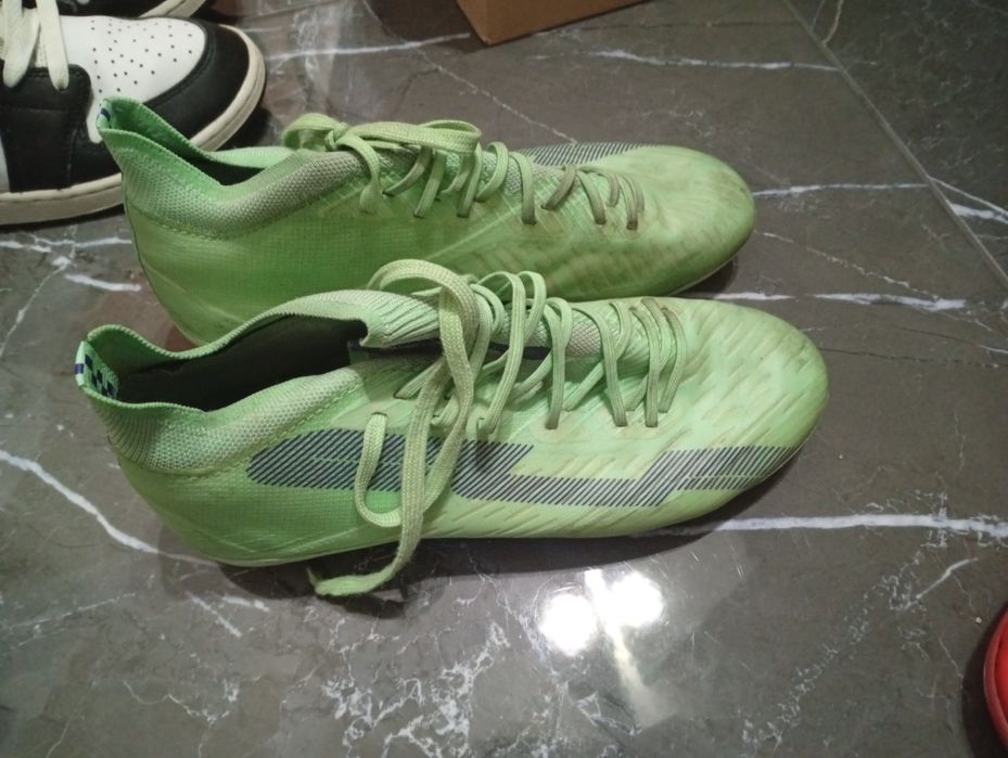 Сет детски маратонки и бутонки