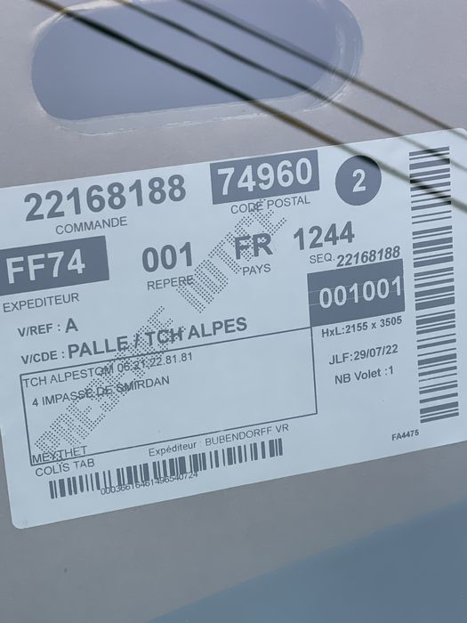 Vand rulou electric cu telecomandă! Sigilat