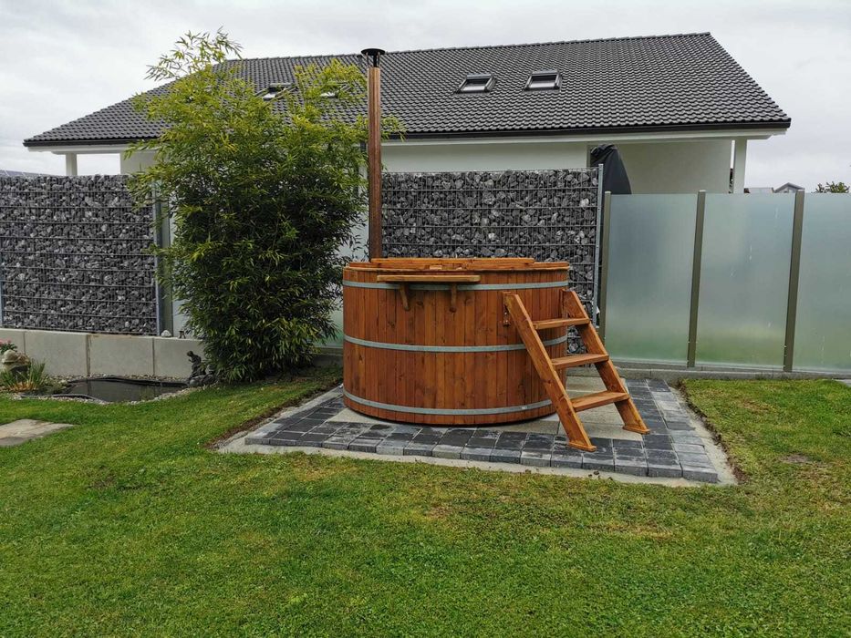 Ciubar din Lemn cu Soba inox pentru apa sarata de la ciubarar.ro