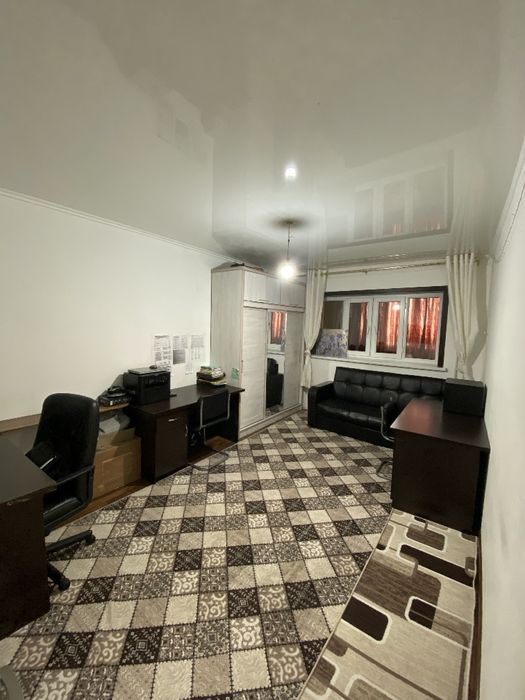 Продается своя  3/3/4 77 серии. Махалля Узбекфильм. Метро Новза.