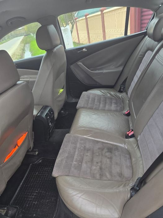 Vând Volkswagen Passat 2006