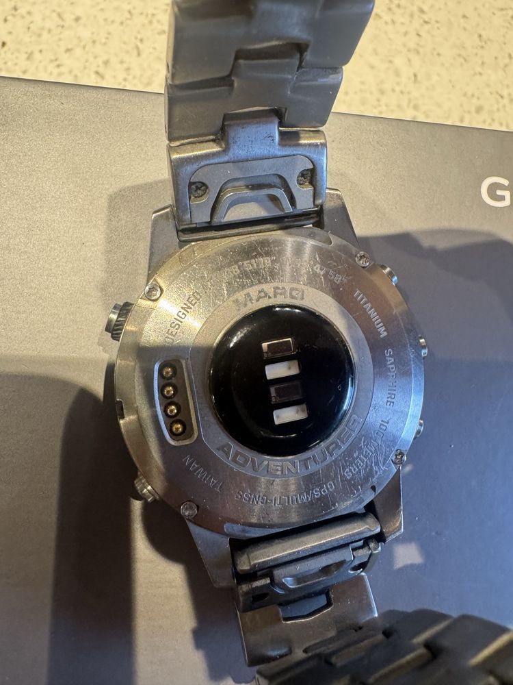 Garmin Marq Adventurer Expedition