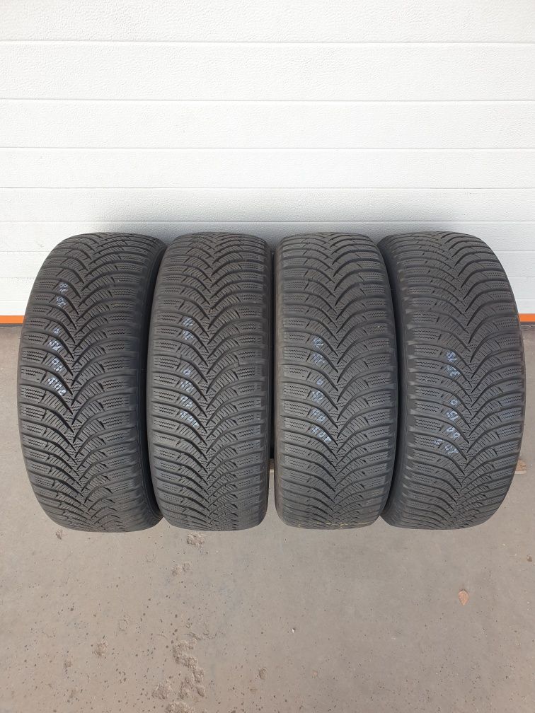 Зимни гуми 4 броя HANKOOK WinterIcept RS2 205 60 R15 дот 3518