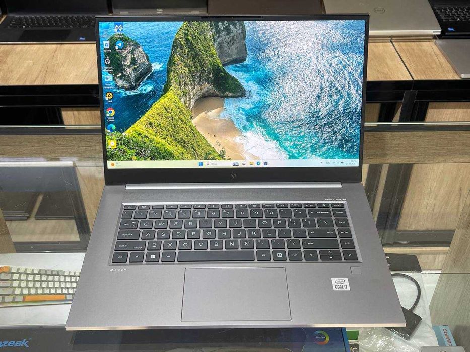 HP ZBook 15 Intel Core i7-10750H  озу32гб 500 ssd Nvidio RTX 2070