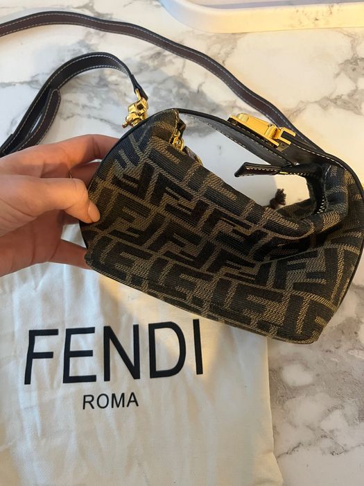 Geanta de umar FENDI